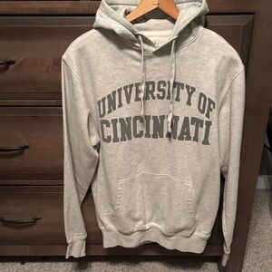 University of Cincinnati hoodie size small/Unisex